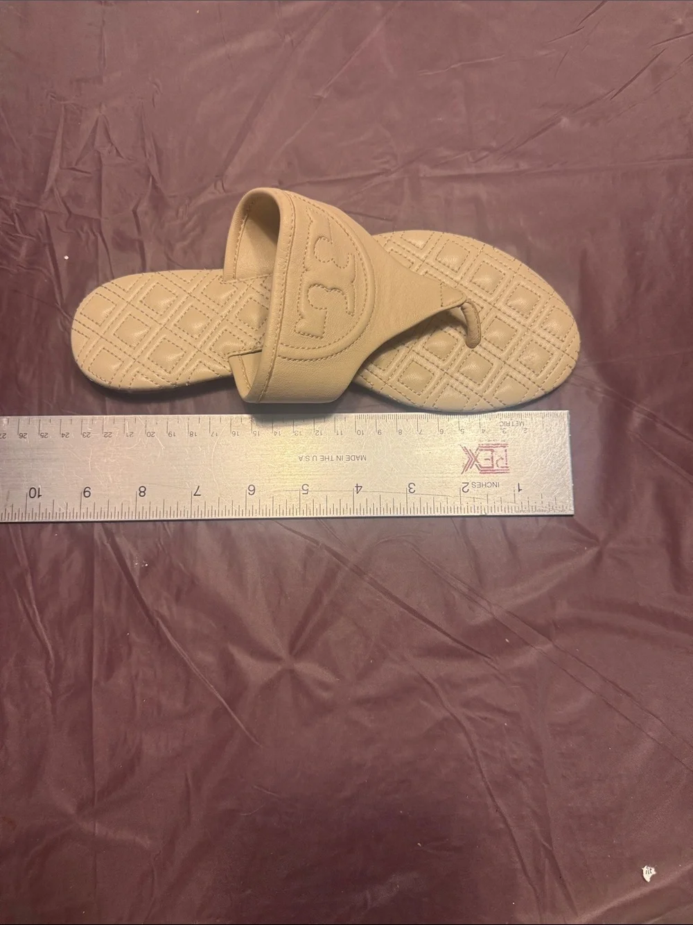 Tory Burch Fleming White Cream Quilted Leather Thong Sandals Logo Size 6